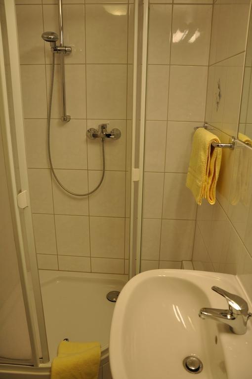 Hotel Buergerhof Хомбург Стая снимка