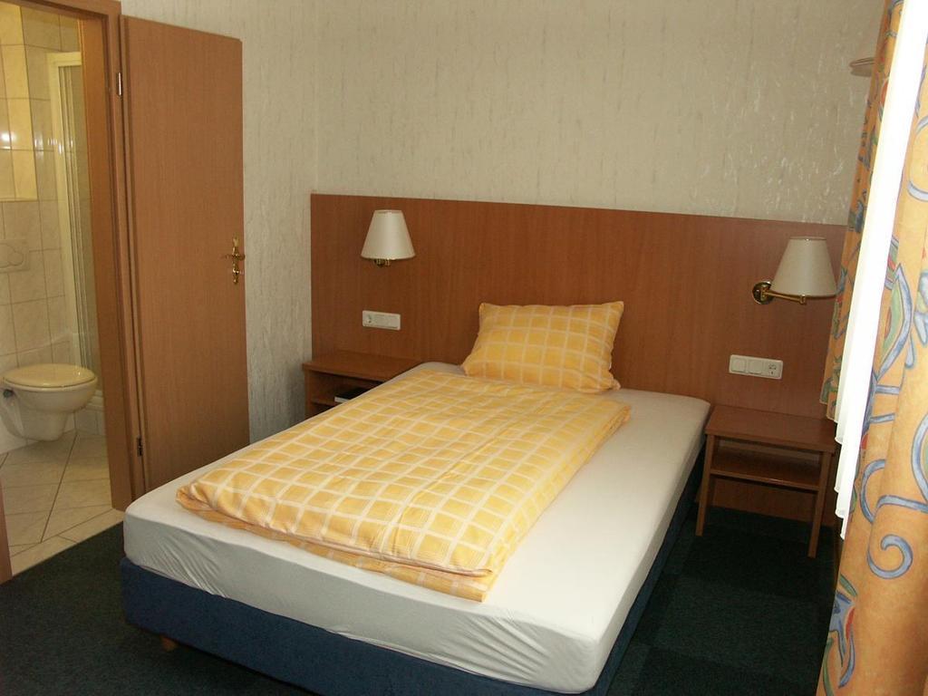 Hotel Buergerhof Хомбург Екстериор снимка