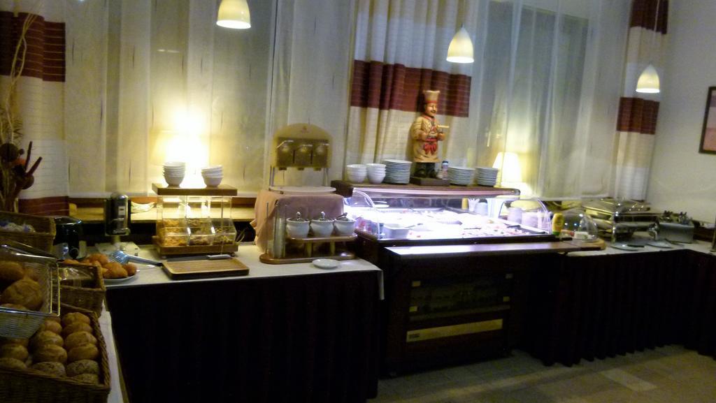 Hotel Buergerhof Хомбург Екстериор снимка